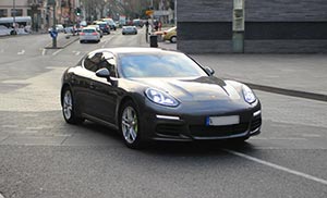 tarif-assurance-porsche-panamera-accident-de-la-route